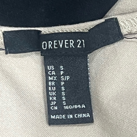 Forever 21 Black Cream Two Toned Sleeveless Mini Dress Size Small Women’s - Picture 2 of 5